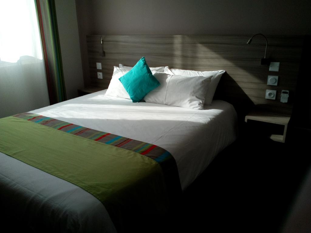 Hotel Le Majestic Canet Plage Bagian luar foto