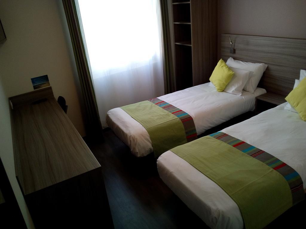 Hotel Le Majestic Canet Plage Bagian luar foto