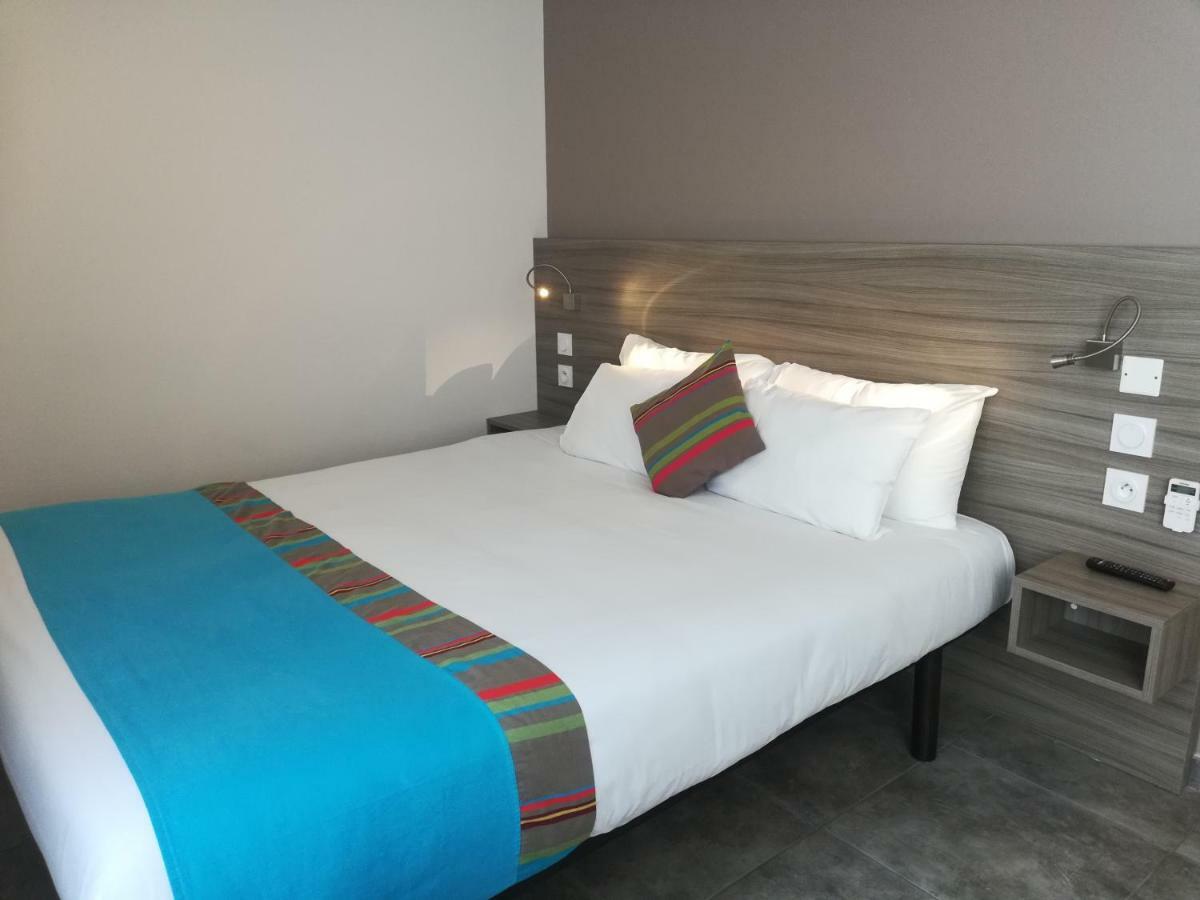 Hotel Le Majestic Canet Plage Bagian luar foto
